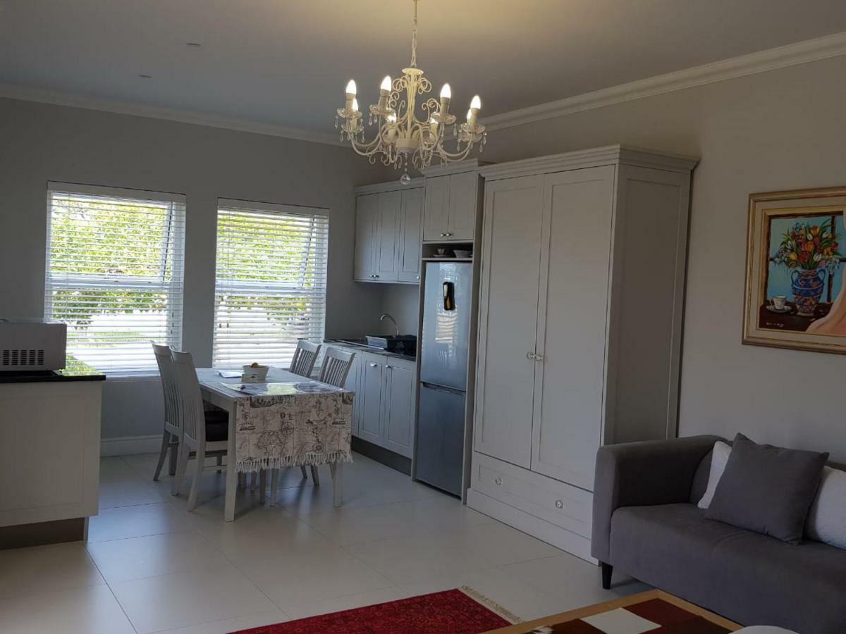 Coral Tree Apartment Hermanus Luaran gambar